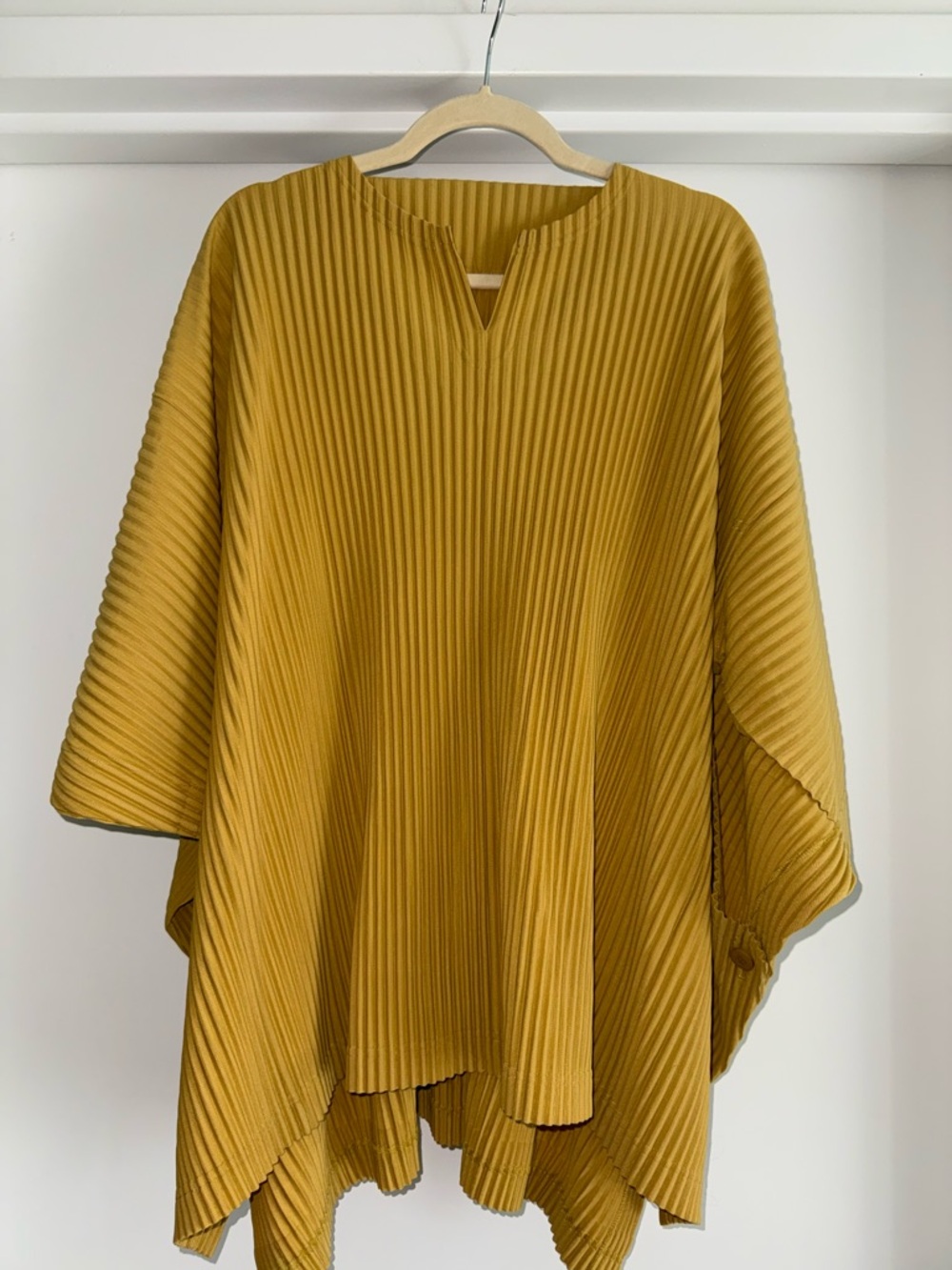 Homme Plissé Issey Miyake Mustard Yellow Pleated Men's Shirt Size XL 4 - Picture 2 of 15